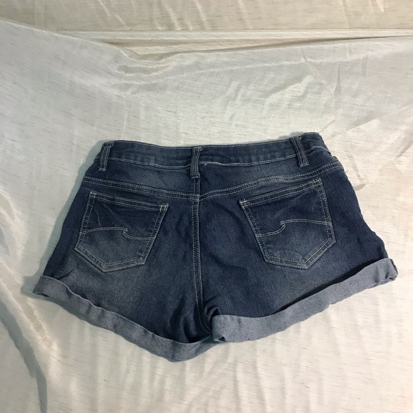 Bee & Ceci denim shorts, size 9. - Picture 2 of 5